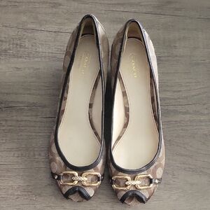 Coach Shelby Wedge Signature Brown/Khaki with Gold Accents